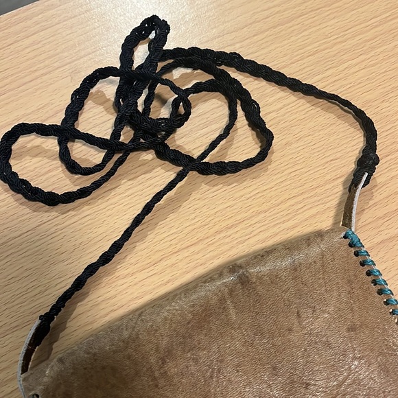 ✨SALE✨Handmade Leather Tribal Stitched Crossbody Bag Brown Turquoise Coconut - Picture 7 of 9